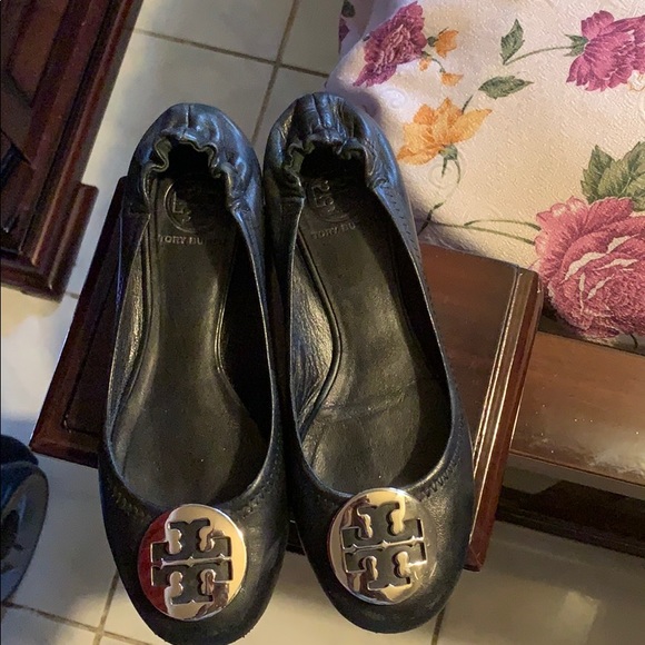 Tory Burch Shoes - Preowned Tory Burch flats